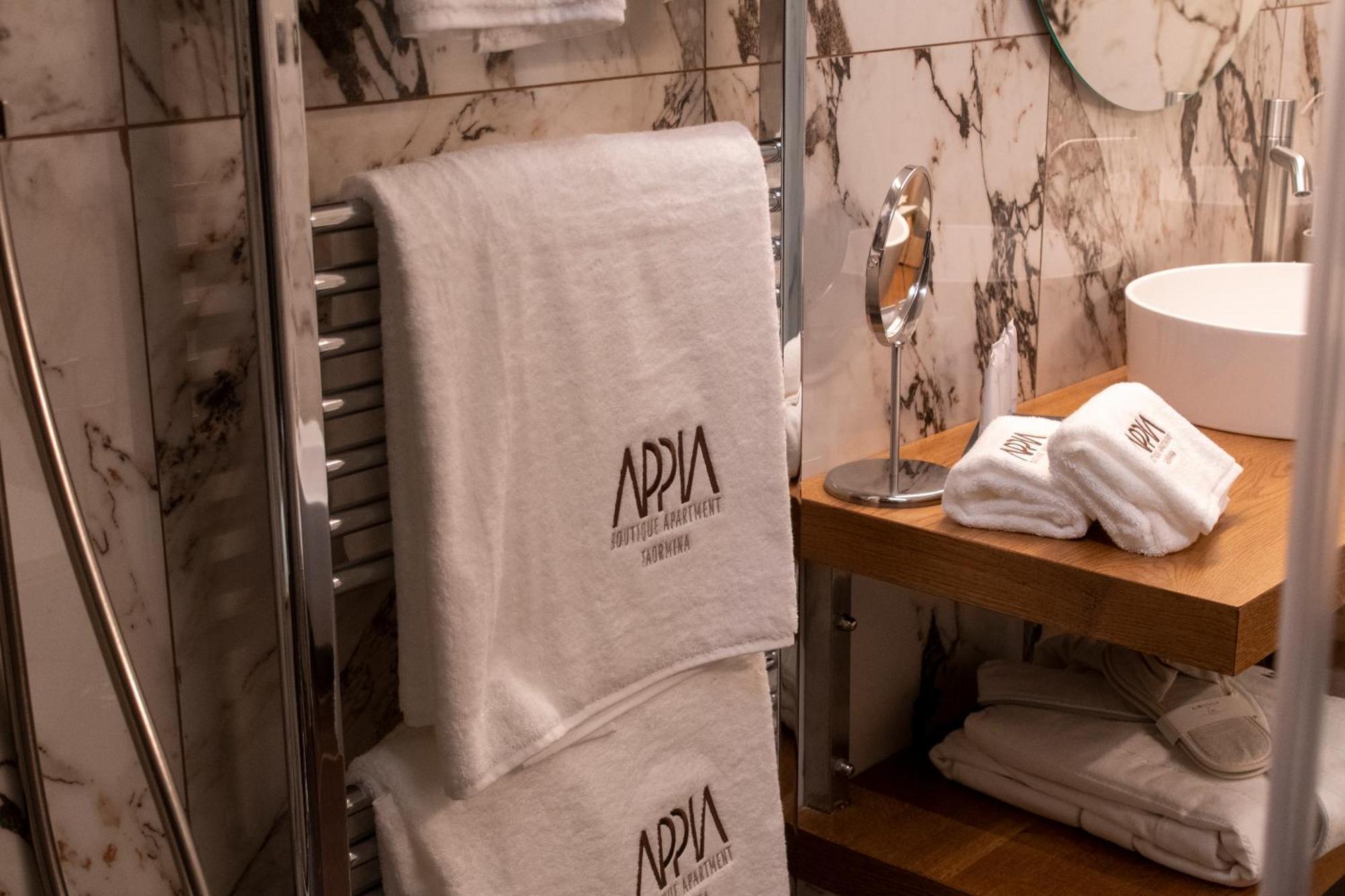 Appia Boutique Apartment タオルミーナ エクステリア 写真
